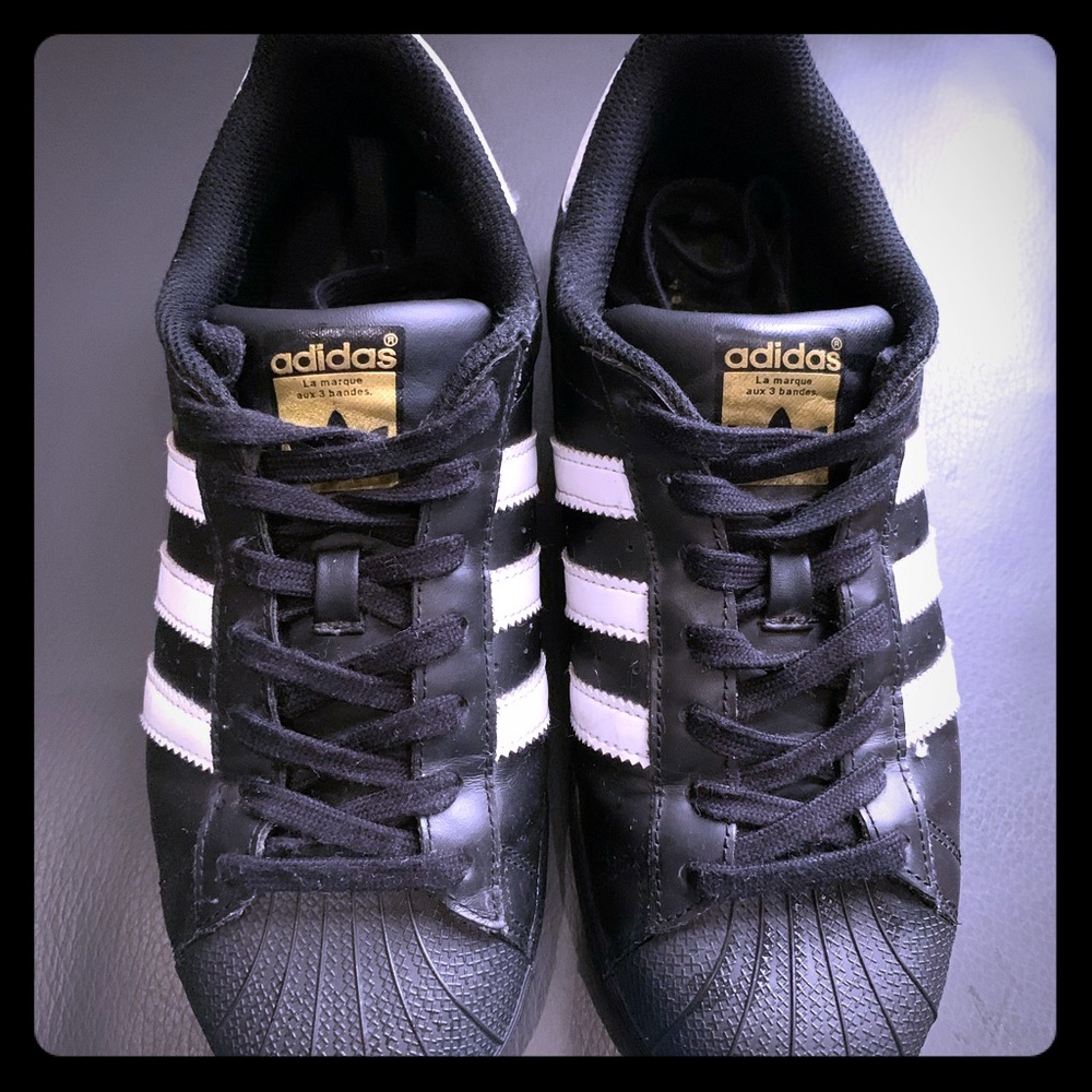 ADIDAS SUPERSTAR